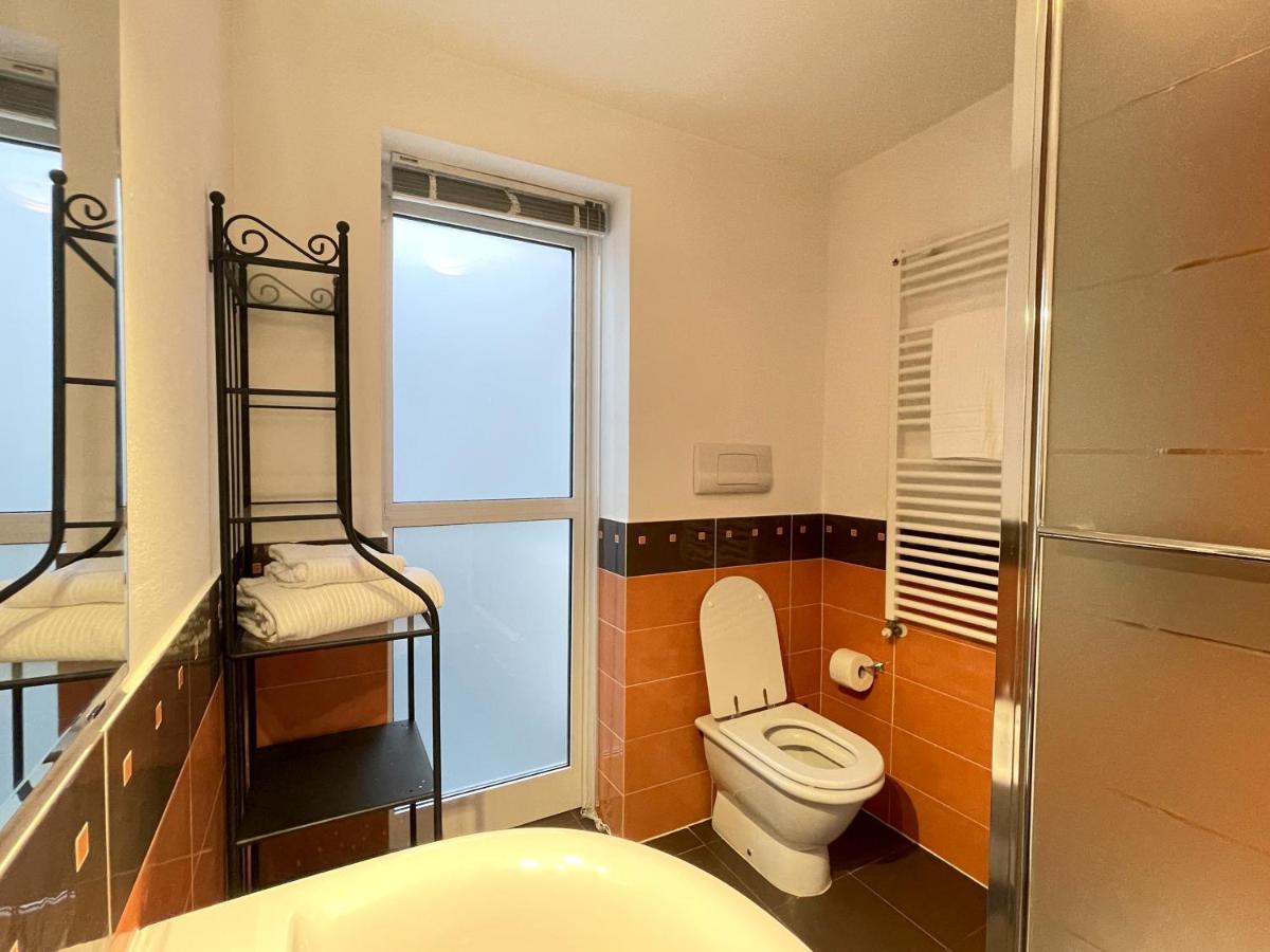 Accomodo Mit48 Trivanotortona Apartment Милано Екстериор снимка