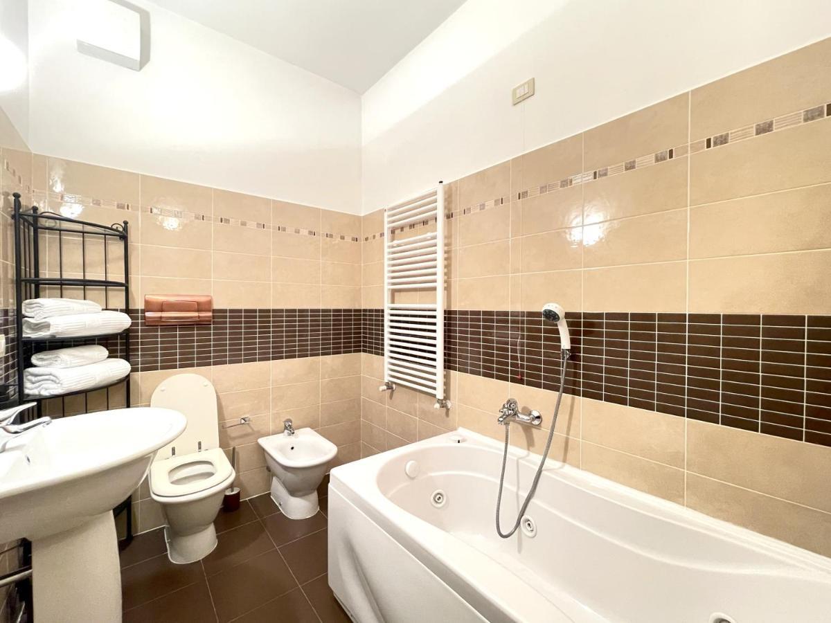 Accomodo Mit48 Trivanotortona Apartment Милано Екстериор снимка